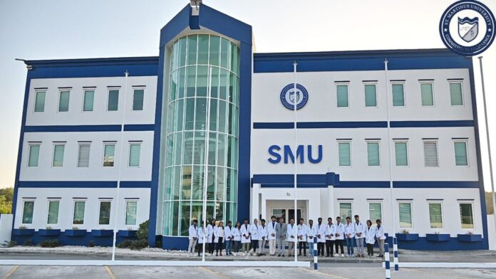 St. Martinus University