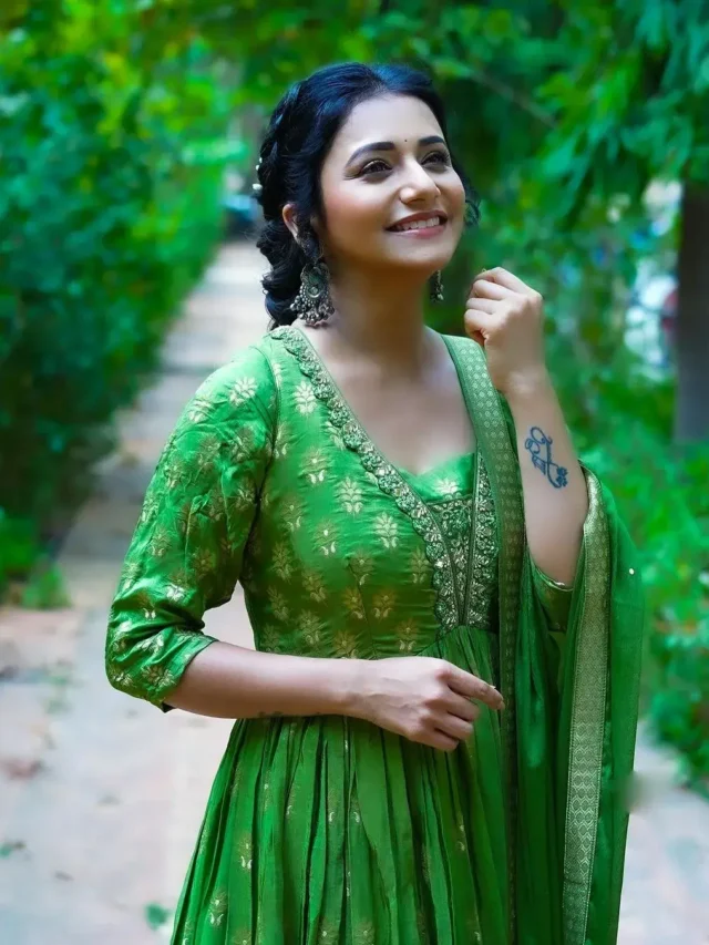 Jui-Gadkari-Green-Anarkali-Dress-2-ezgif.com-jpg-to-webp-converter