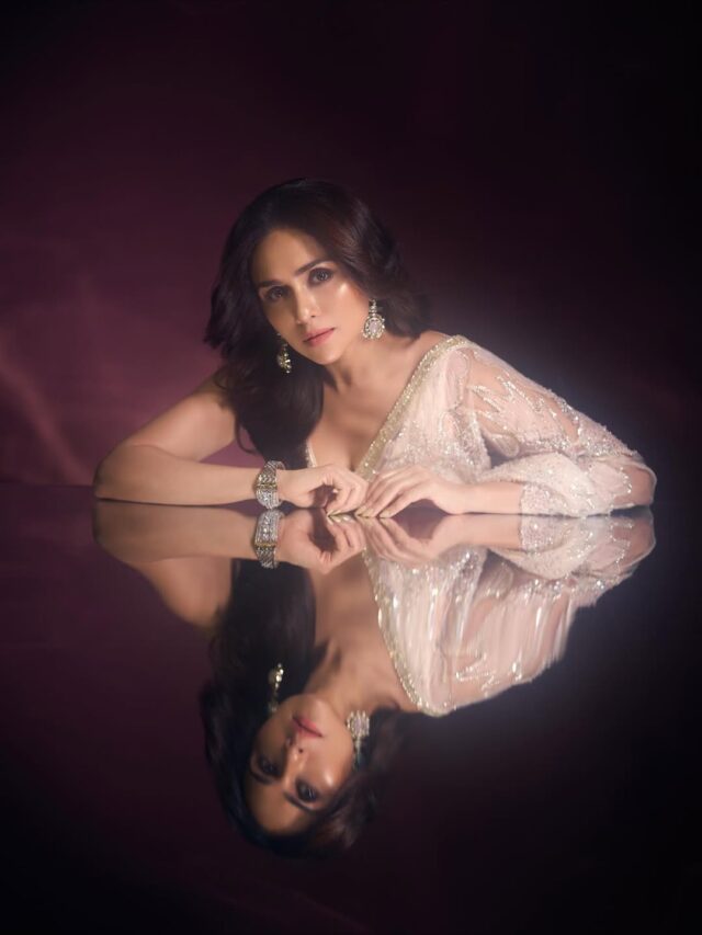 #closeups@seemaaofficial @sorayaajewels_ @trilogy_works @vikramphadnis