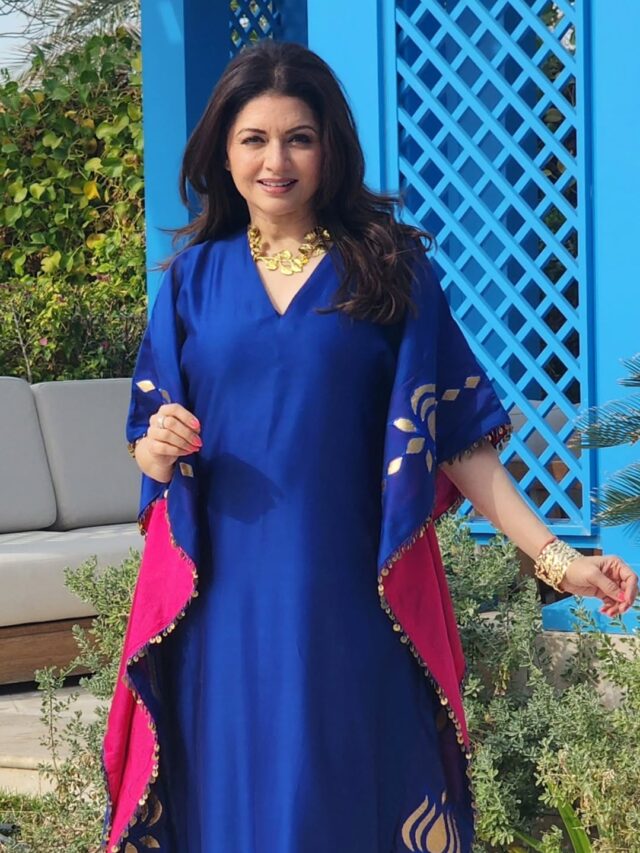 Feeling blue !#ootd #casualchicstyle #kaftan #resortwear (4)