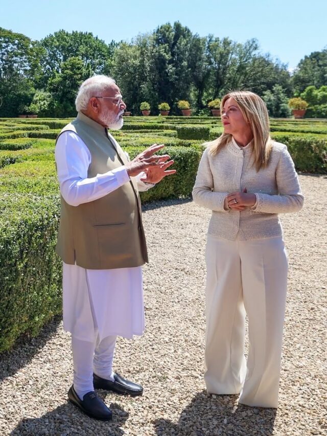 Narendra Modi visit Italy | नरेंद्र मोदी आणि जॉर्जिया मेलोनी यांनी काळ्या शहतूत म्हणजेच ब्लॅक मलबरी रोपाची केली लागवड